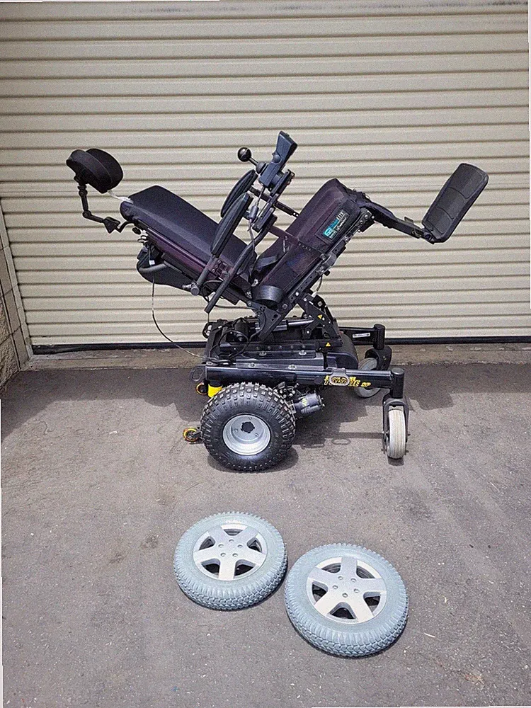 Offroad Invacare Storm Series Torque SP Power Wheelchair w/ Tilt And RECLINE